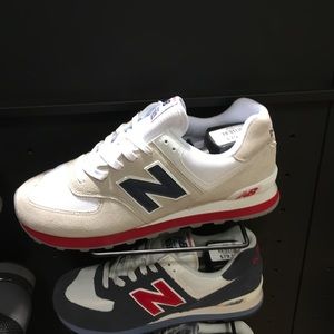 Meet your Posher, Bruce